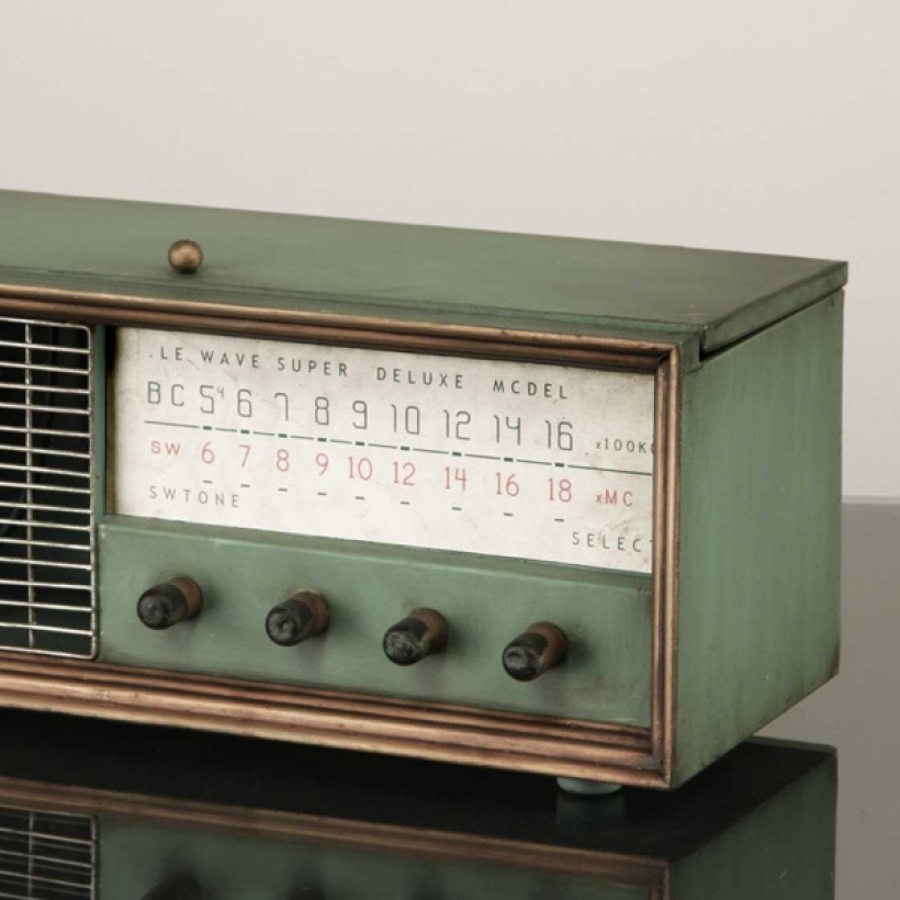 p 1 6 6 166 Radio caja vintage