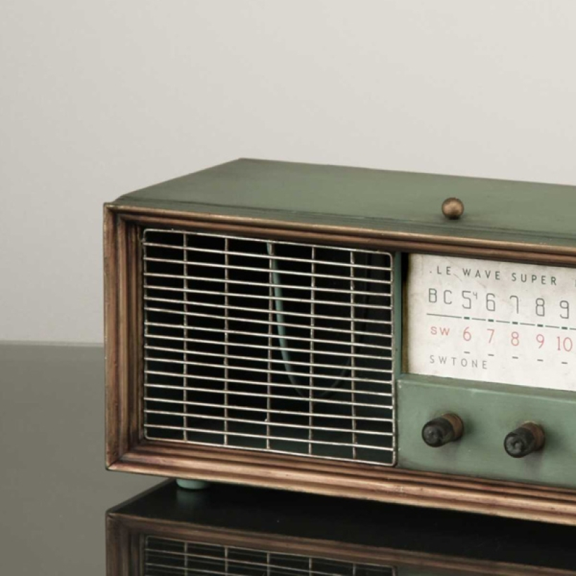 p 1 6 7 167 Radio caja vintage