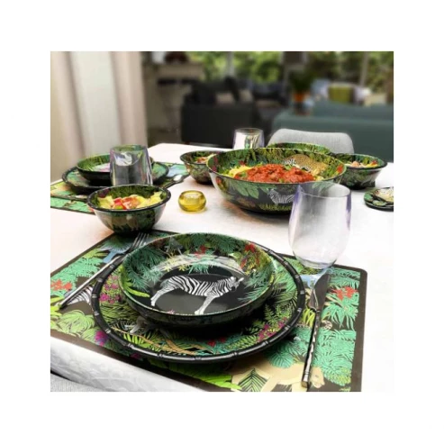 Salva mantel plastico jungla 4