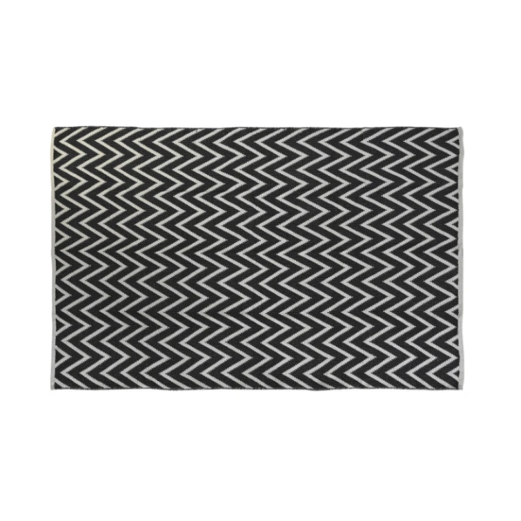 alfombra zig zag negra