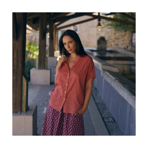 camisa manga corta frambuesa